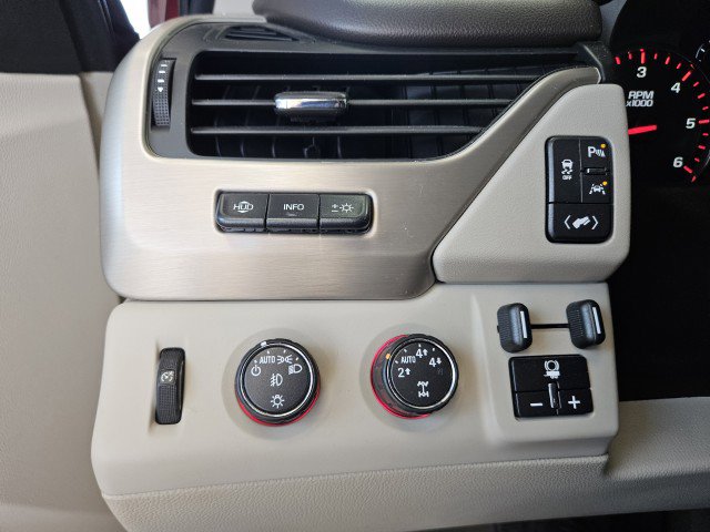 Used 2016 GMC Yukon Denali w/ Open Road Package AWD/4WD image 34
