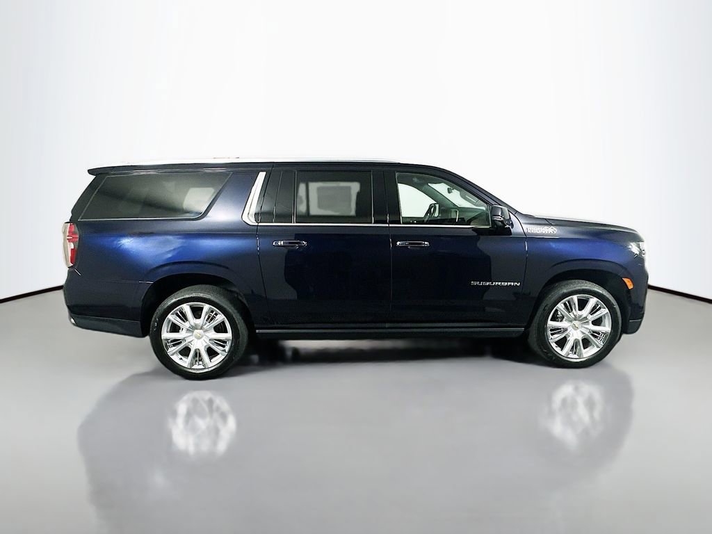 Used 2021 Chevrolet Suburban High Country w/ Premium Package image 8