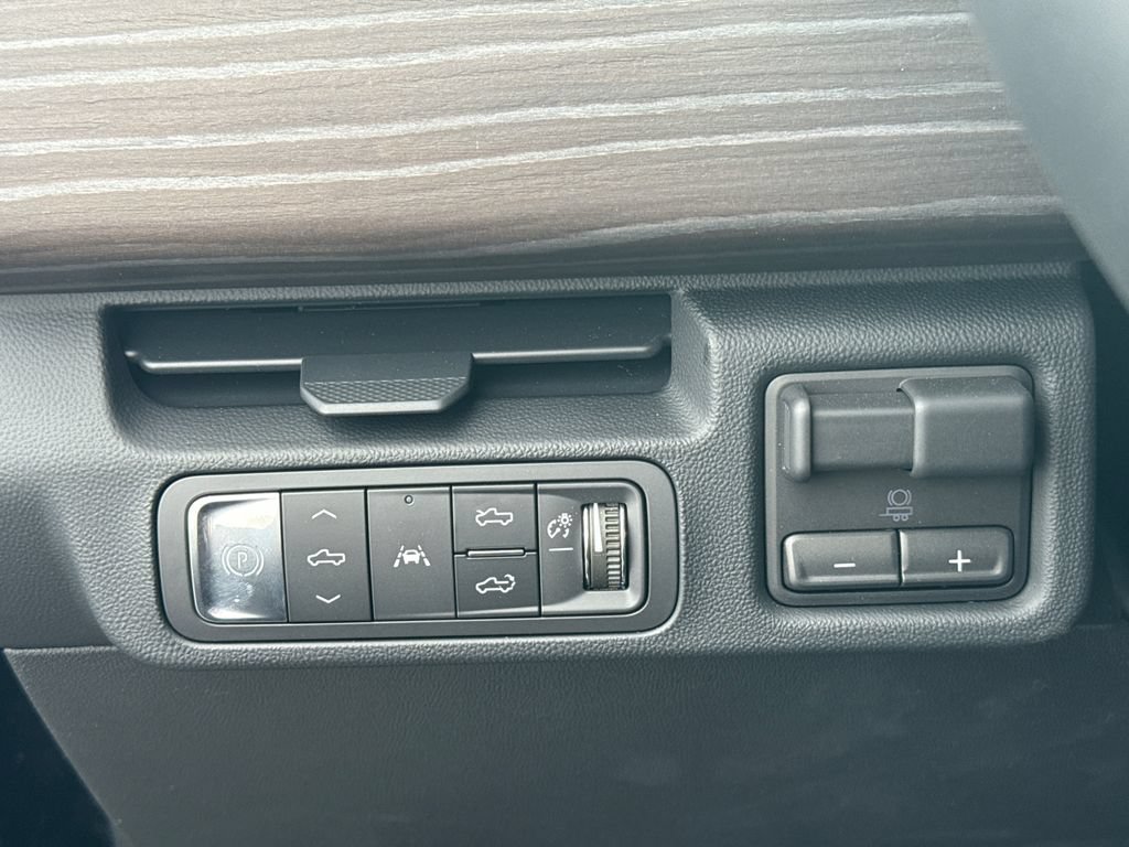 New 2025 GMC Sierra EV Denali AWD/4WD image 21