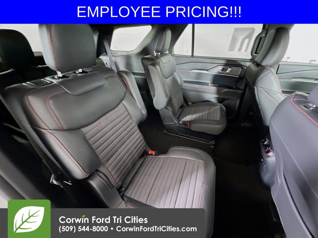 New 2026 Ford Explorer ST-Line w/ ST-Line Street Pack AWD/4WD image 18
