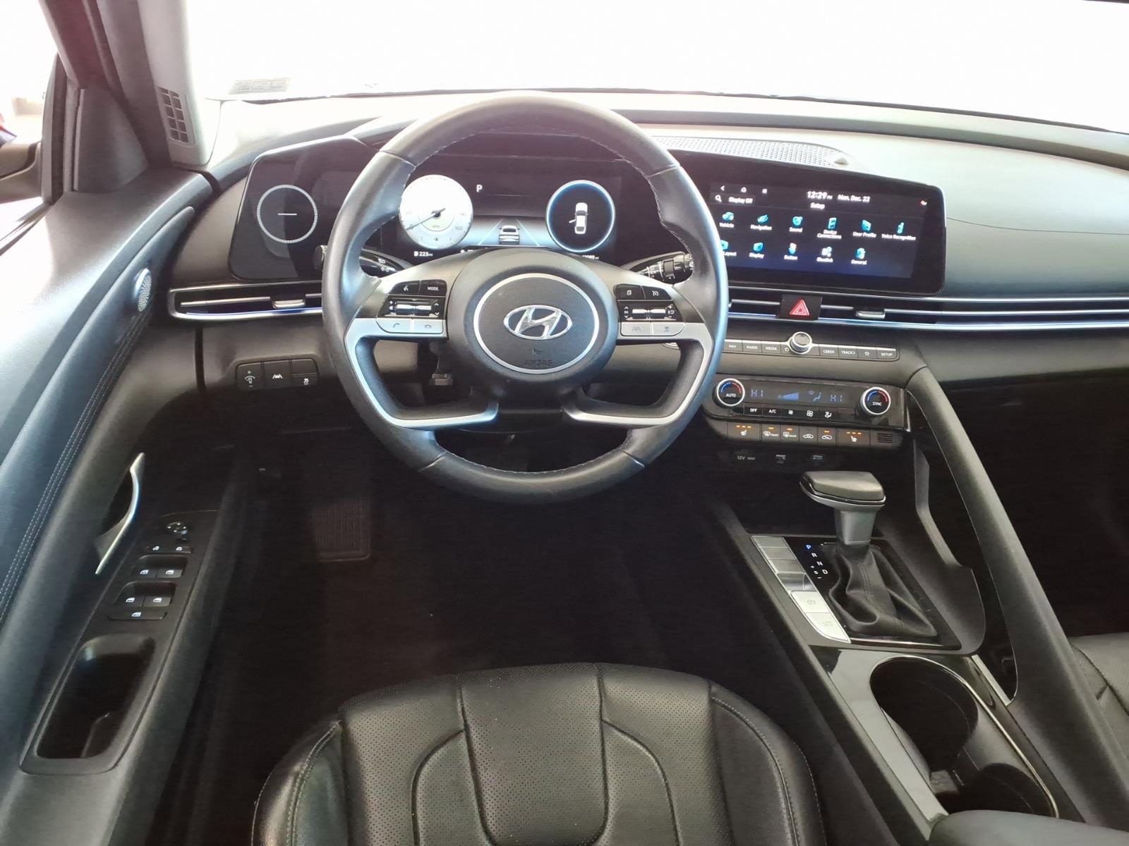 Certified 2023 Hyundai Elantra Limited image 10