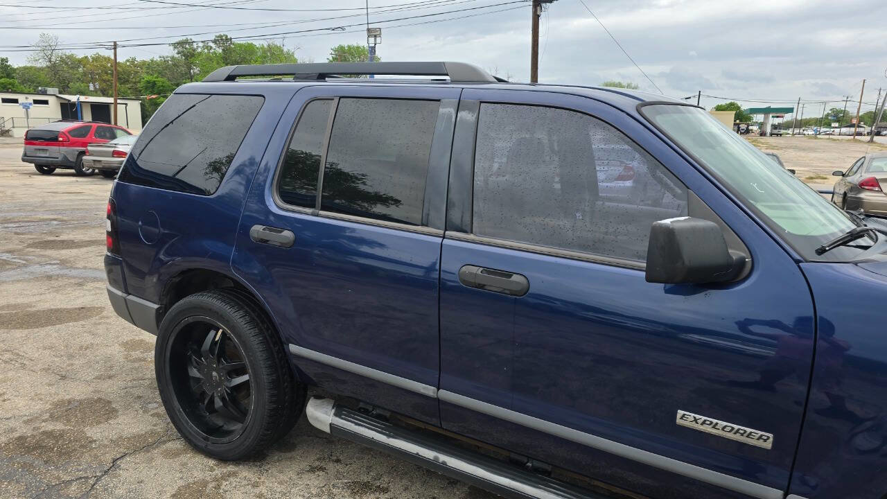Used 2006 Ford Explorer XLS image 6