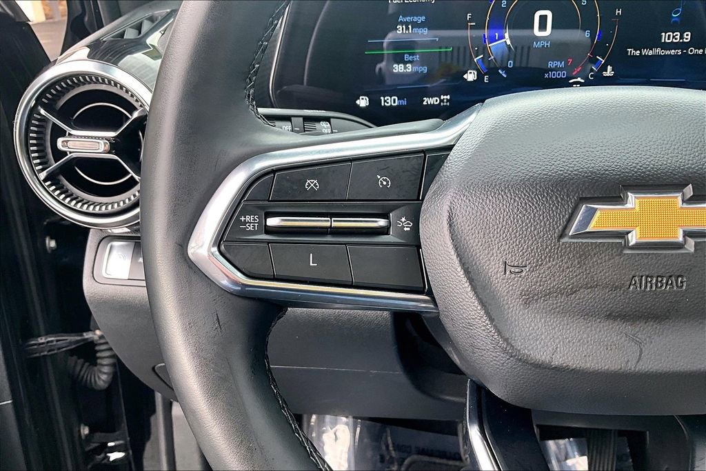 Used 2025 Chevrolet Equinox LT w/ Convenience Package II image 18