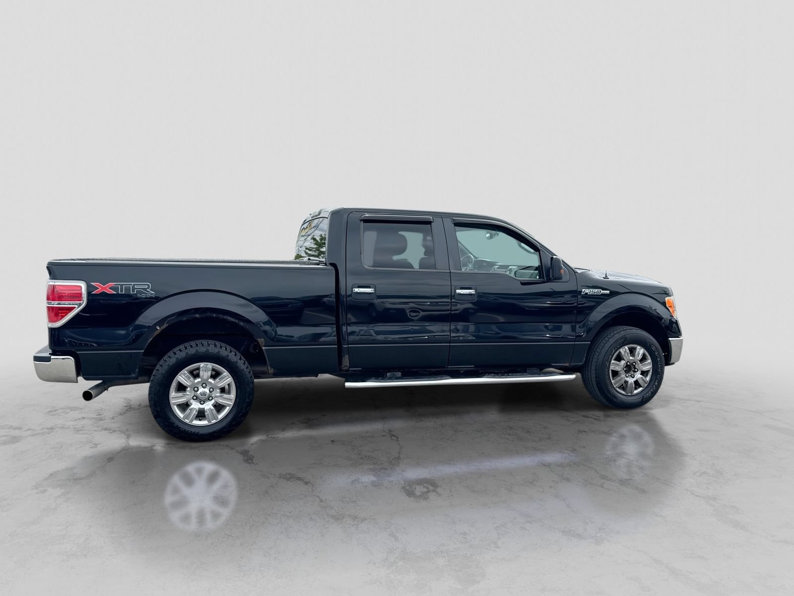 Used 2011 Ford F150 XLT w/ XTR Pkg AWD/4WD image 9