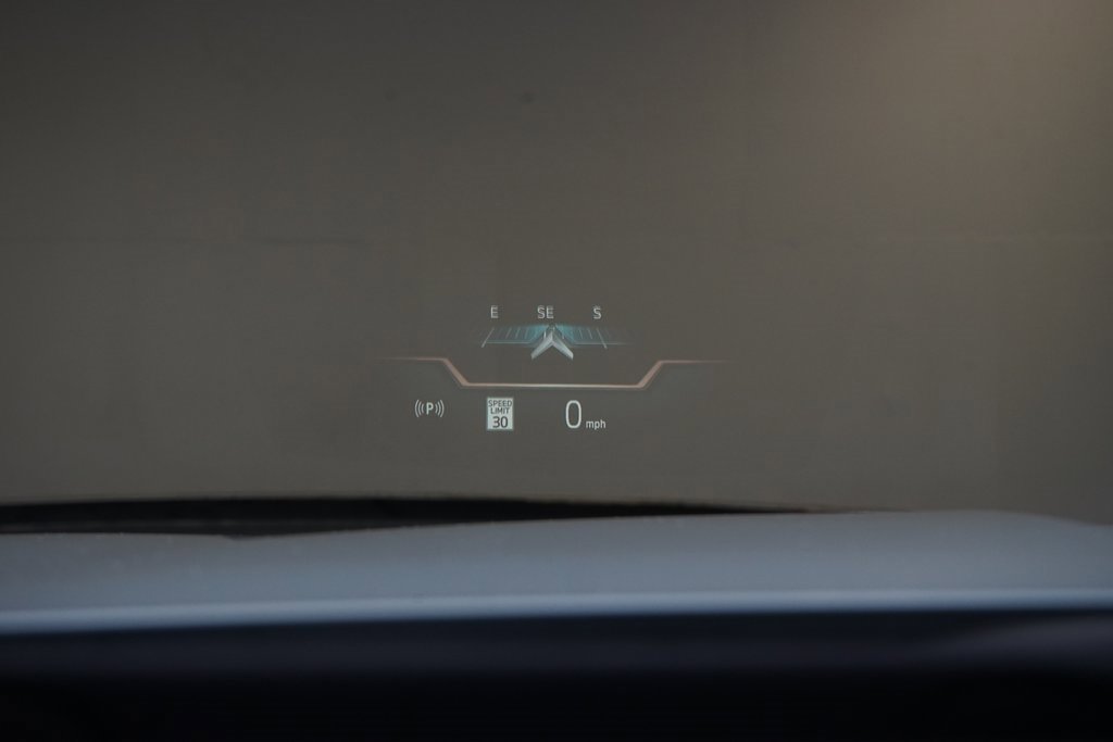 Used 2023 BMW 760i xDrive image 15