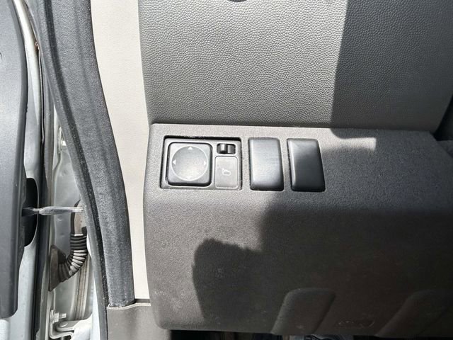 Used 2010 Nissan Xterra S image 21