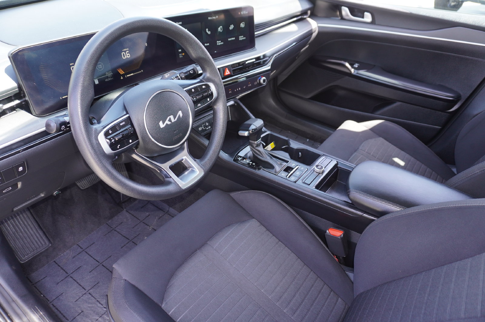 Used 2025 Kia K5 LXS FWD image 10