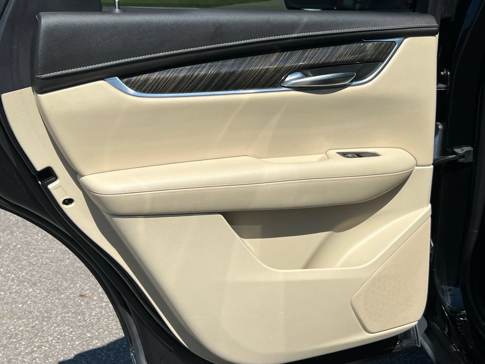Certified 2018 Cadillac XT5 FWD image 34