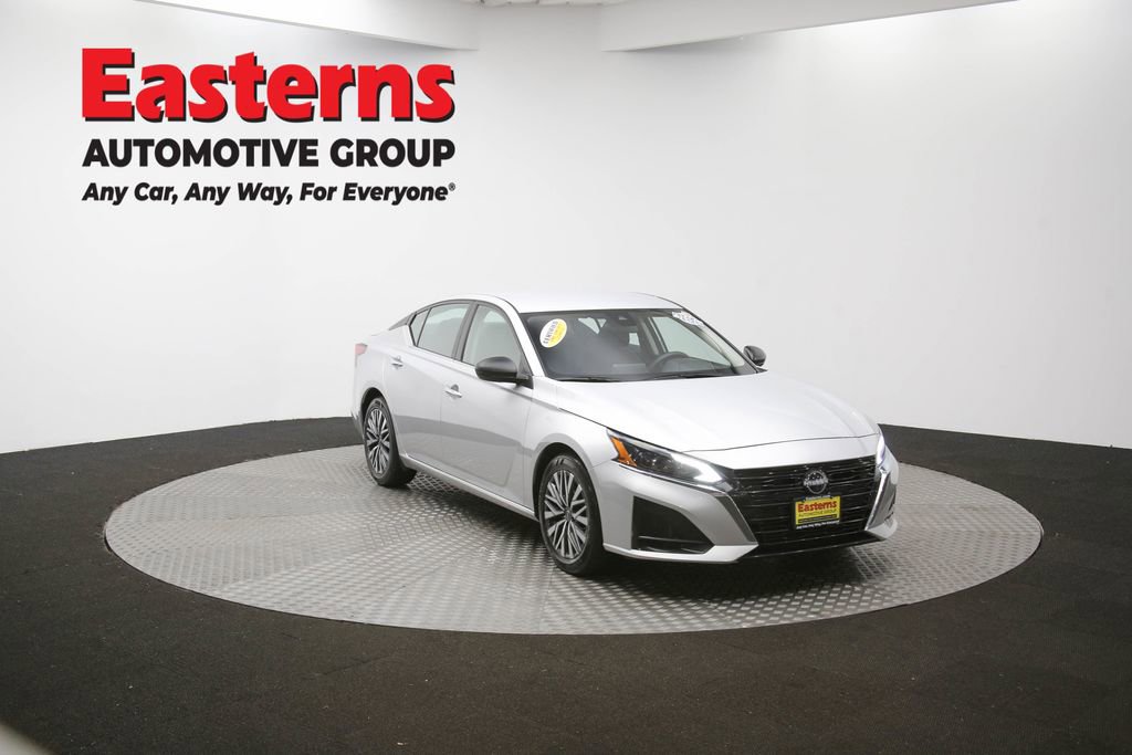 Used 2024 Nissan Altima 2.5 SV image 47