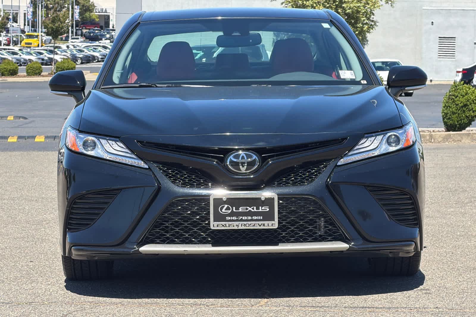 Used 2020 Toyota Camry XSE FWD image 10