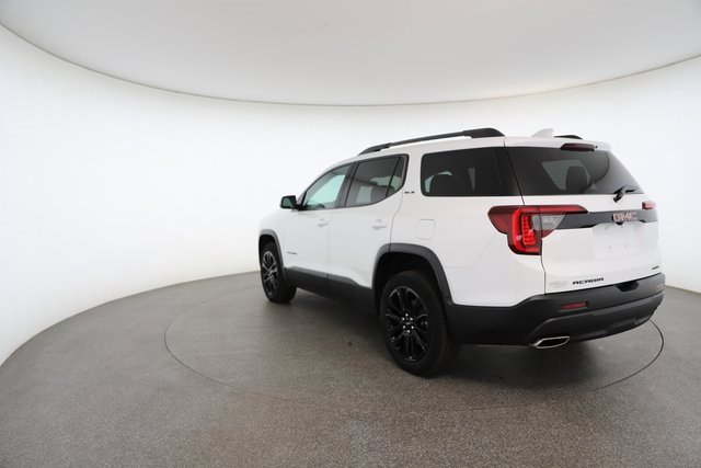 Used 2023 GMC Acadia SLE w/ Driver Convenience Package image 11