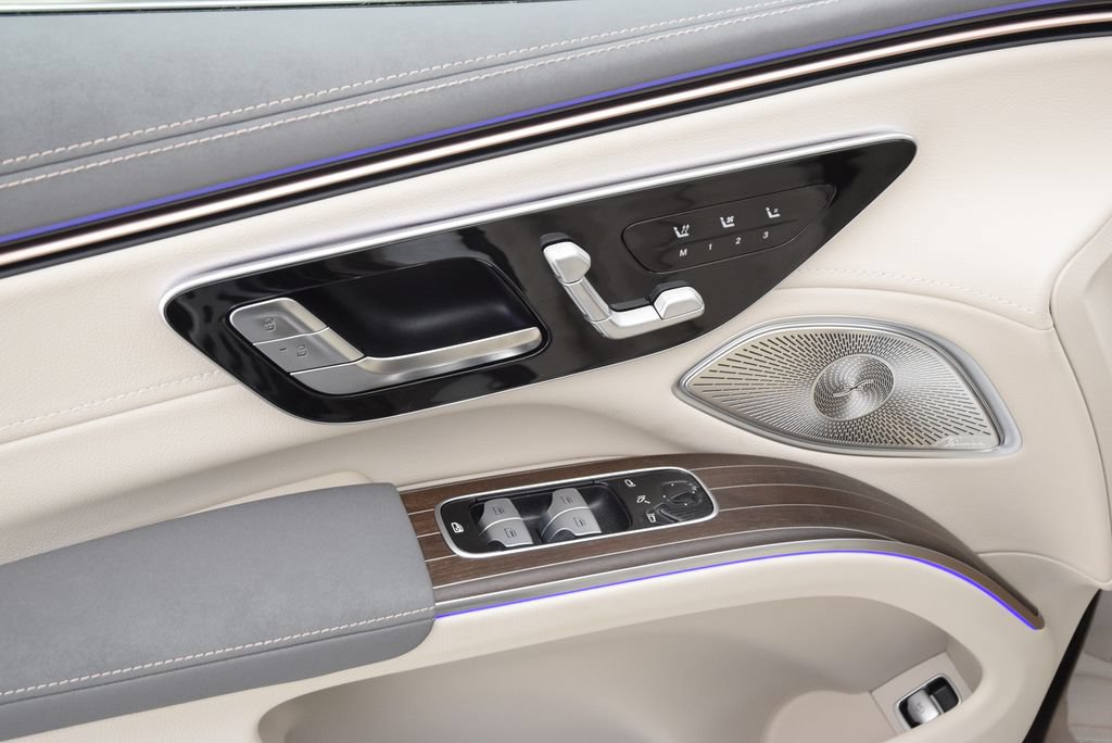 New 2026 Mercedes-Benz EQS 400 4MATIC SUV image 20