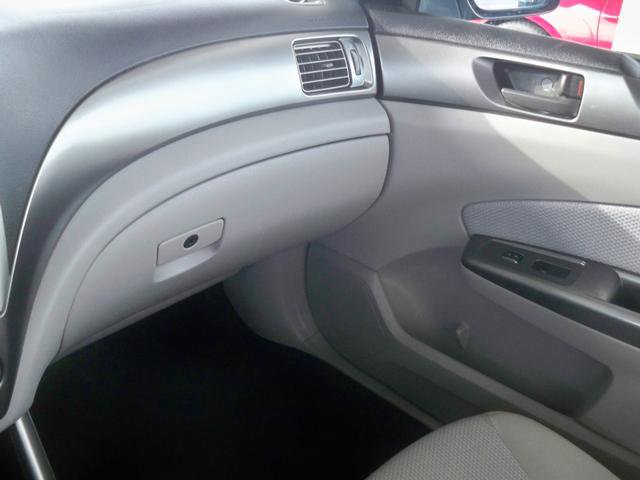 Used 2011 Subaru Forester 2.5X w/ Alloy Wheel Value Pkg image 11