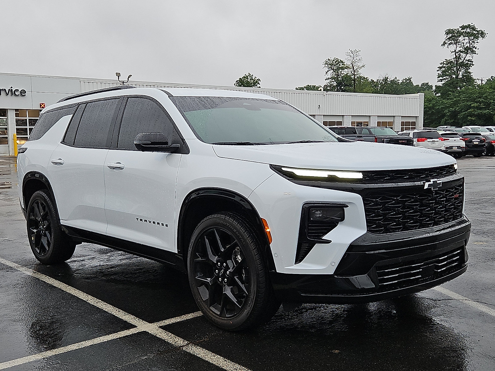 Used 2026 Chevrolet Traverse RS AWD/4WD image 1