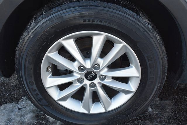 Used 2019 Kia Sorento LX image 42