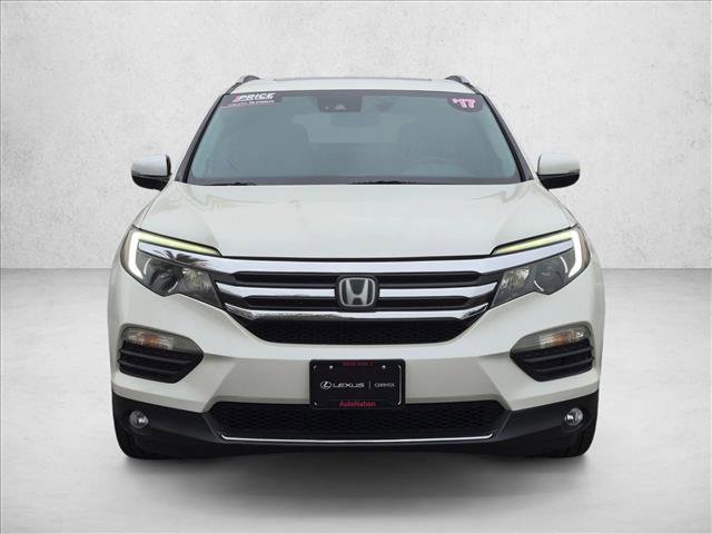 Used 2017 Honda Pilot Elite image 2