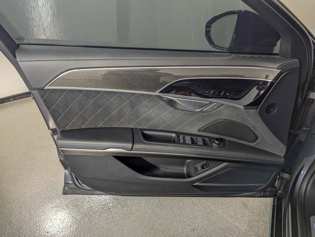 Used 2024 Audi S8 image 14