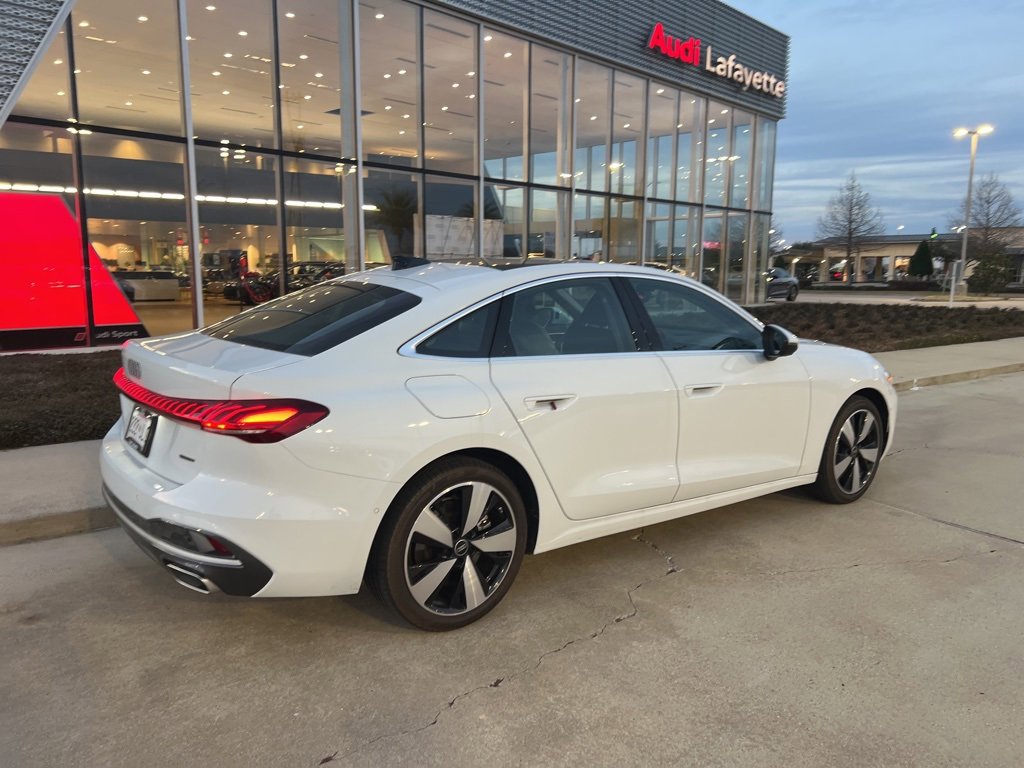 Used 2025 Audi A5 2.0T Premium image 4