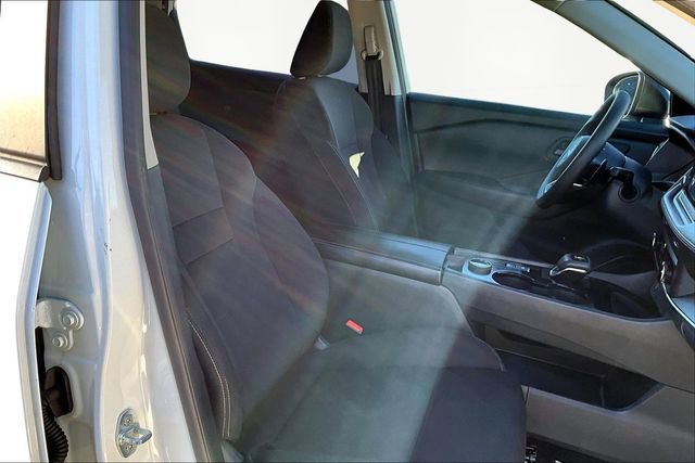 Used 2024 Nissan Rogue S image 20