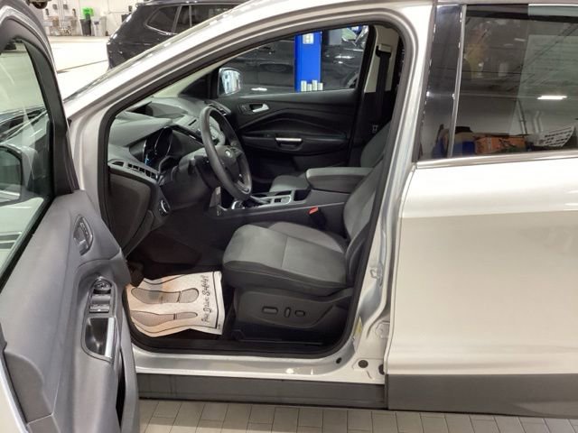 Used 2017 Ford Escape SE image 10