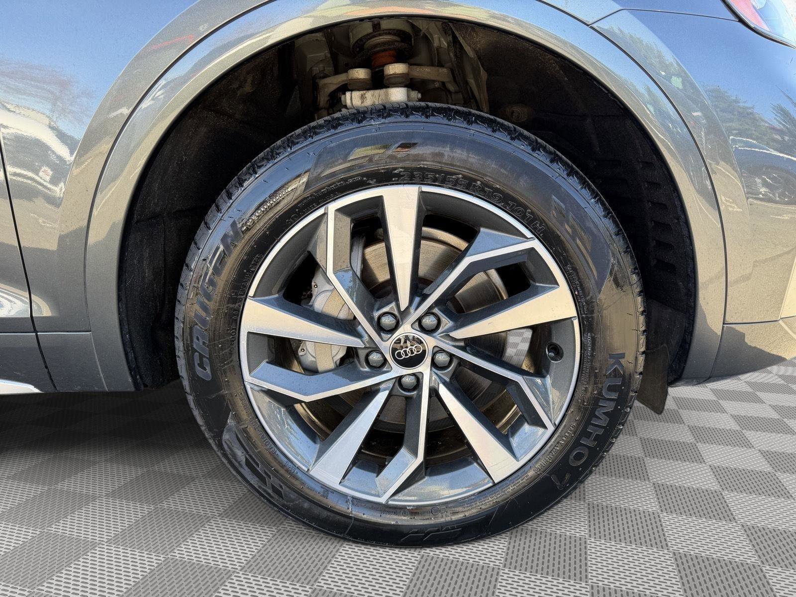 Certified 2023 Audi Q5 2.0T Premium w/ Convenience Package AWD/4WD image 10