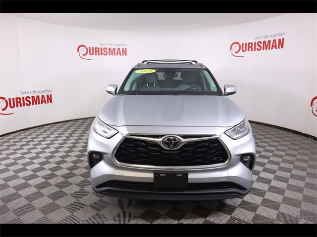 Used 2023 Toyota Highlander Limited image 17