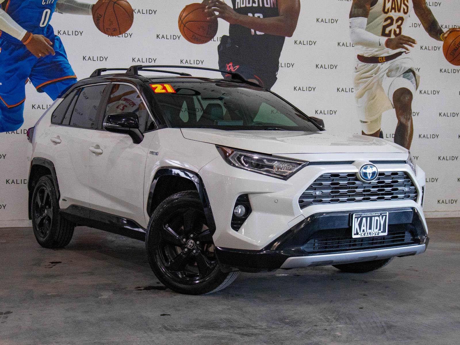 Used 2021 Toyota RAV4 XSE image 2