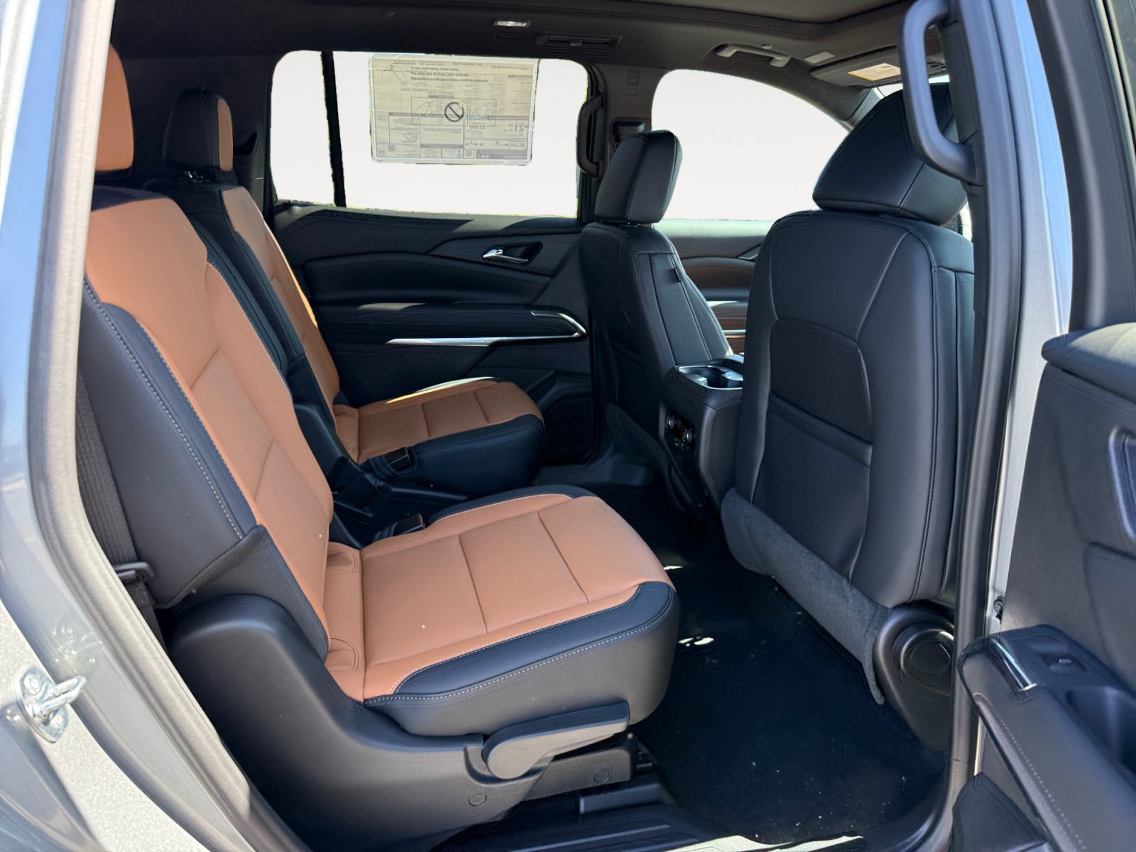 New 2027 Chevrolet Traverse Z71 w/ Driver Confidence Package AWD/4WD image 18