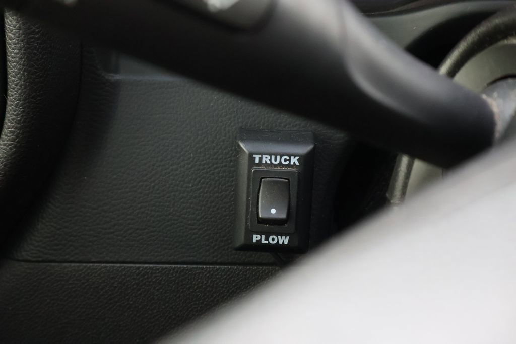 Used 2021 GMC Sierra 3500 4x4 Crew Cab w/ Convenience Package image 33