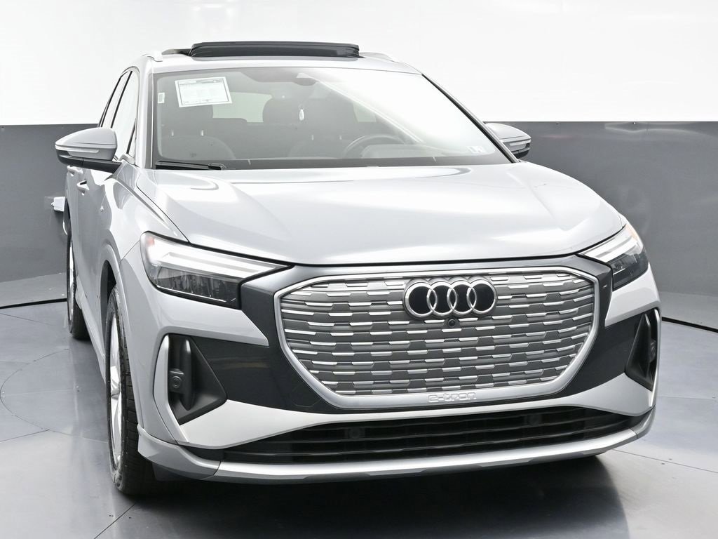 Used 2024 Audi Q4 e-tron Premium w/ Convenience Package image 4