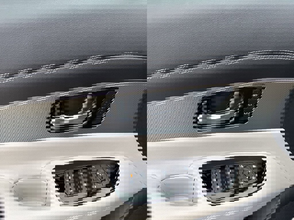 New 2026 Nissan Murano SL w/ Comfort Package image 13