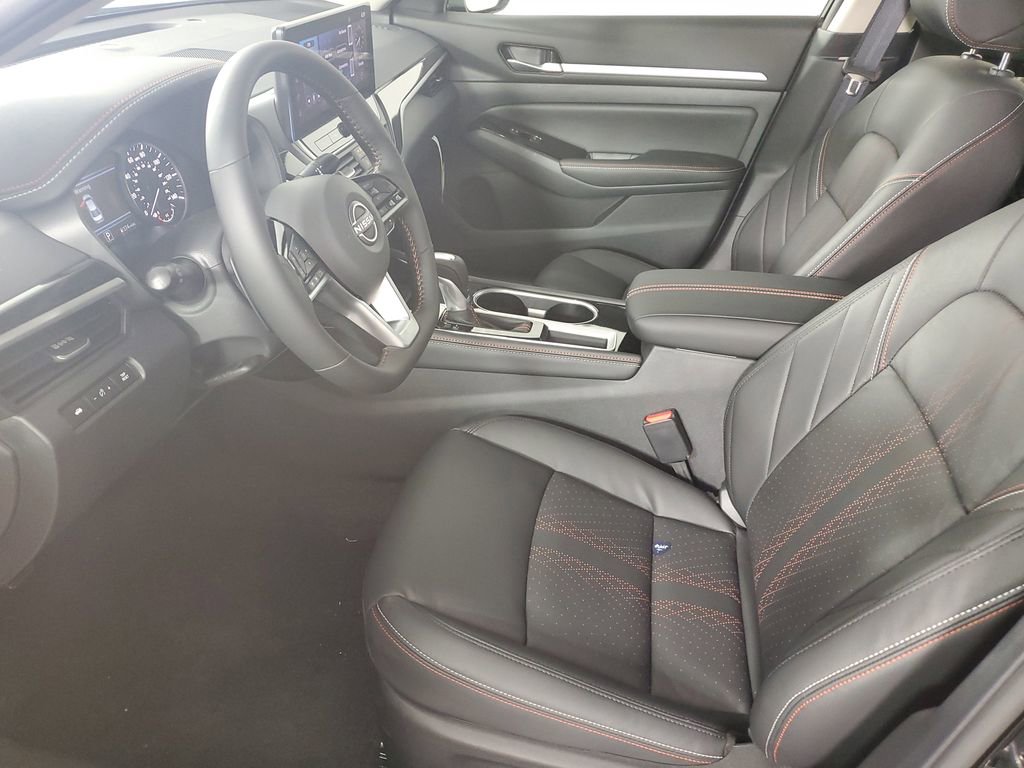 New 2025 Nissan Altima 2.5 SR w/ SR Premium Package image 11
