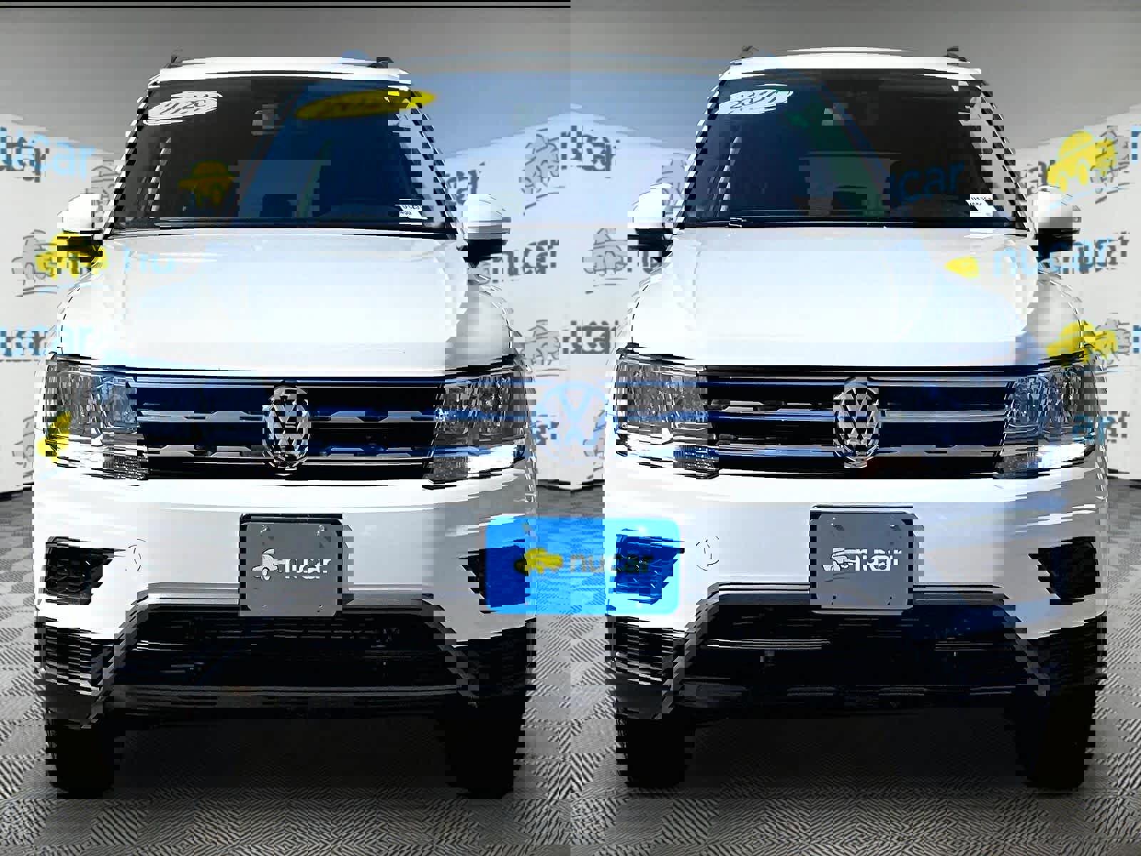 Used 2020 Volkswagen Tiguan SE AWD/4WD image 2