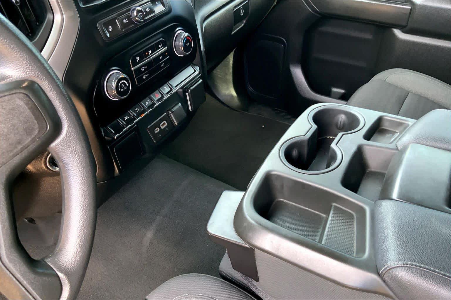 Certified 2022 Chevrolet Silverado 1500 Custom w/ LPO, Dark Essentials Package AWD/4WD image 17