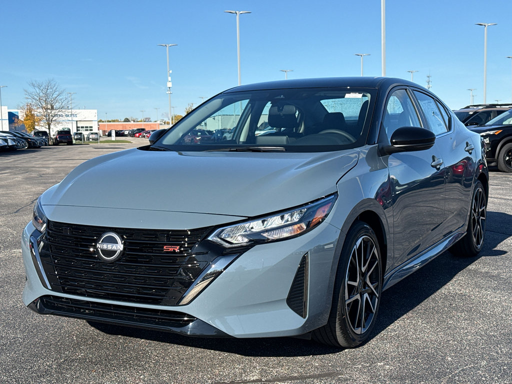 New 2025 Nissan Sentra SR image 2