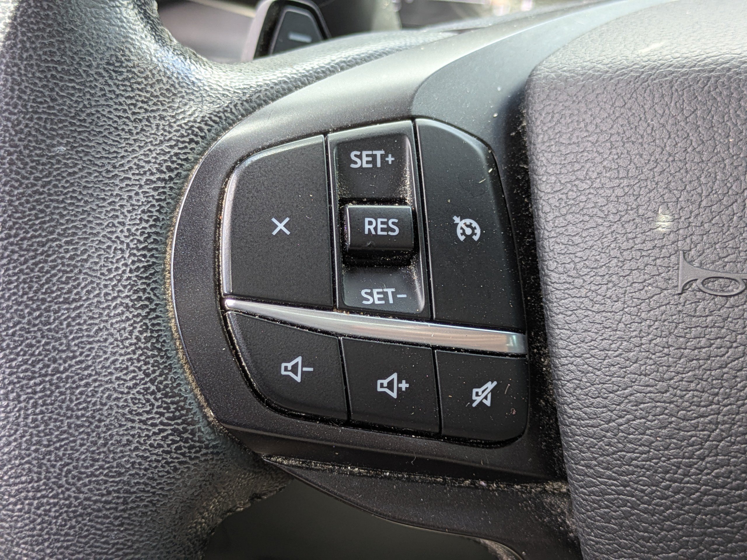 Used 2020 Ford Explorer XLT w/ Equipment Group 202A RWD image 22