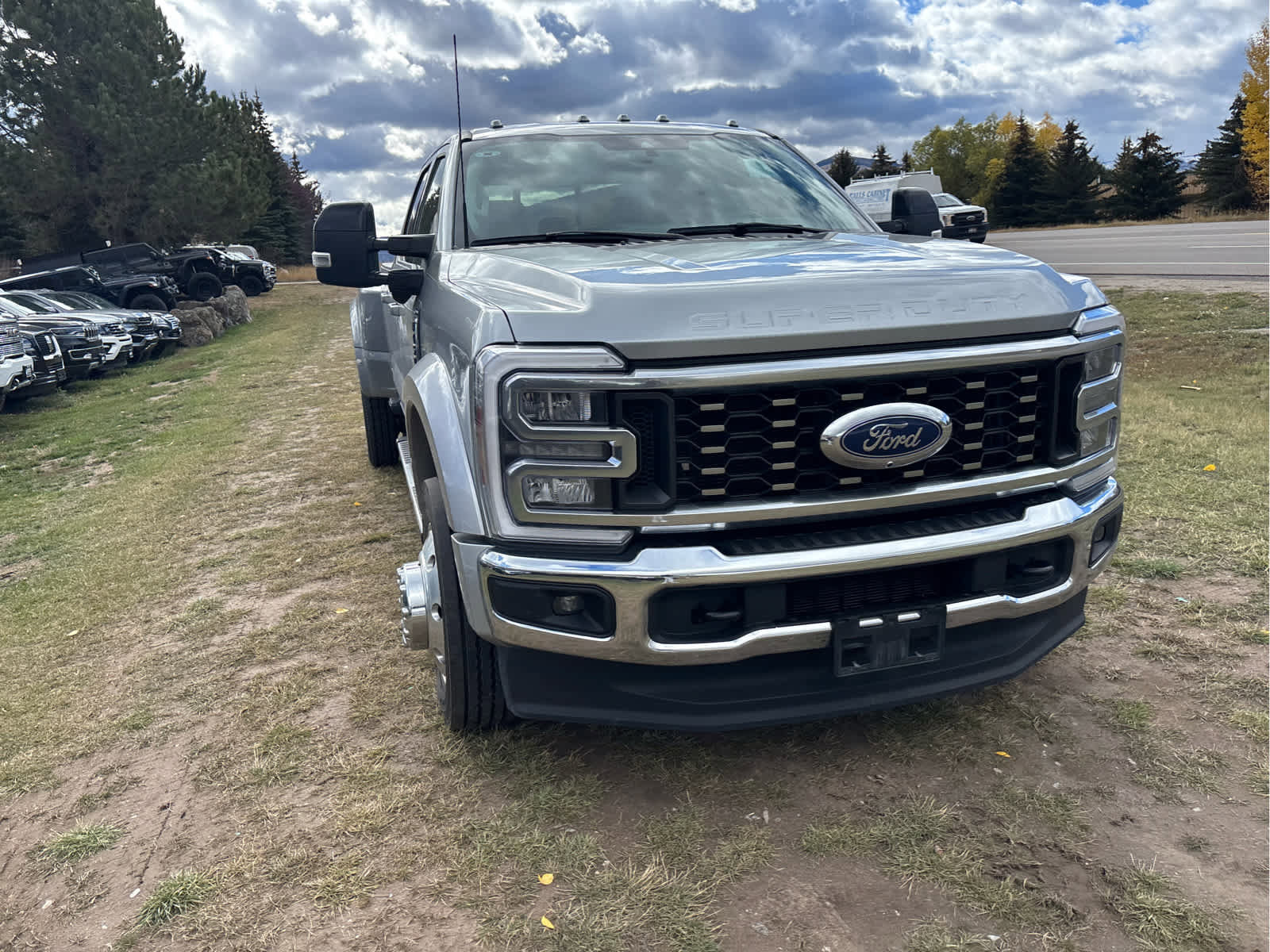 Used 2024 Ford F450 Lariat w/ Camper Package image 17