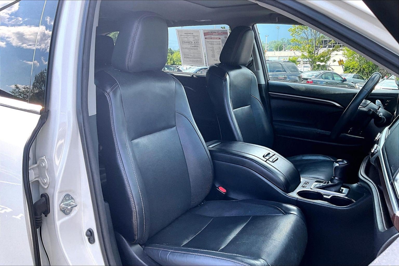 Used 2016 Toyota Highlander Limited AWD/4WD image 7