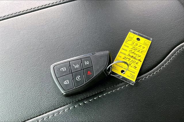 Used 2025 Chevrolet Suburban Z71 AWD/4WD image 36