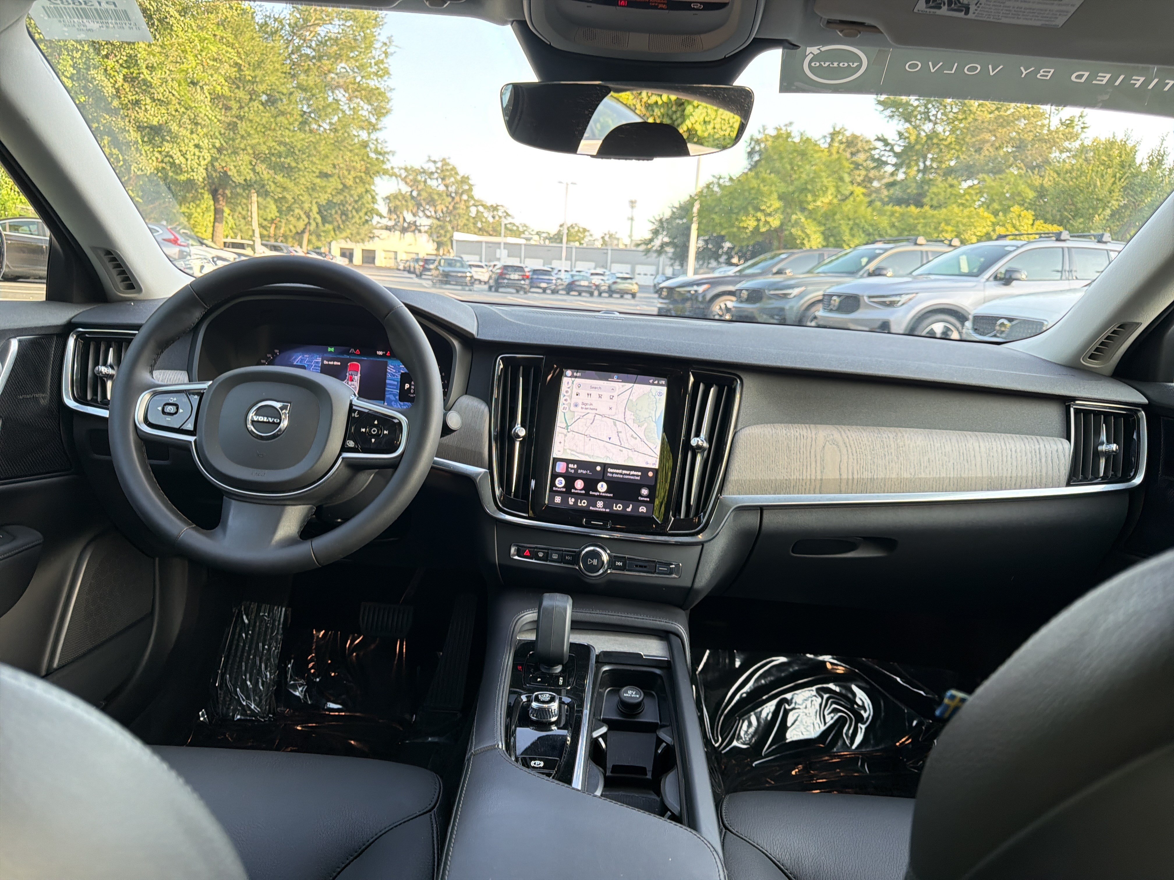 Certified 2023 Volvo S90 B6 Plus AWD/4WD image 30