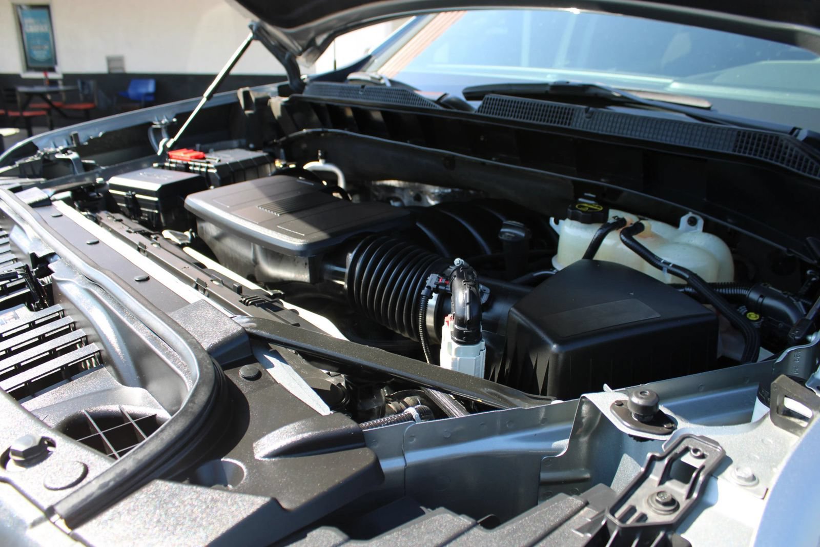 Used 2025 Chevrolet Silverado 1500 LT RWD image 33