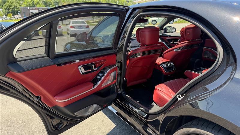 Used 2023 Mercedes-Benz S 580 4MATIC Sedan image 49
