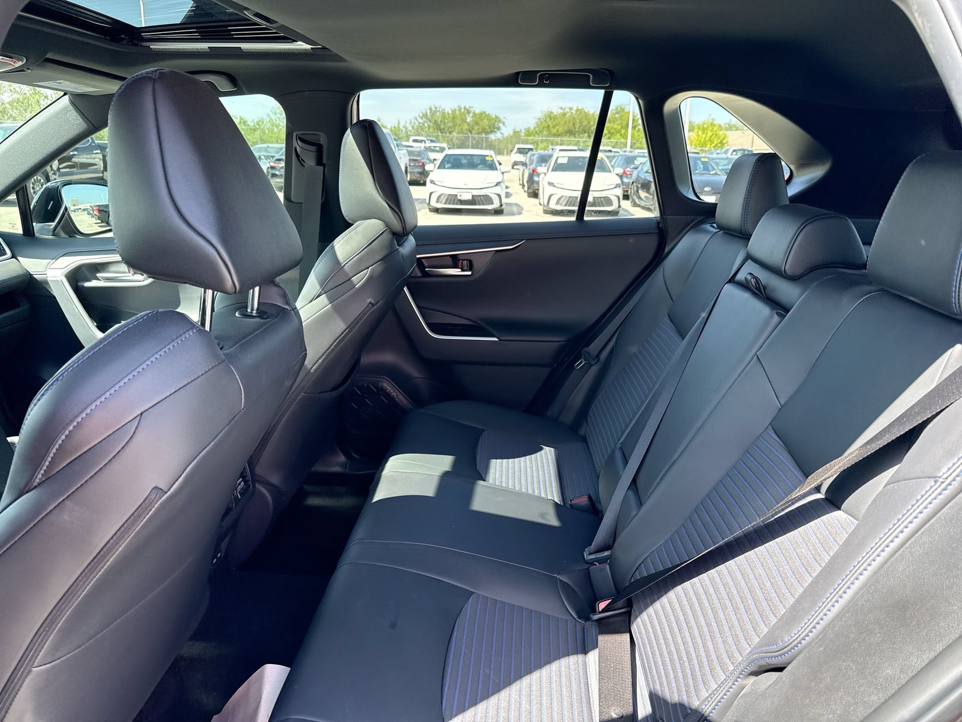 Certified 2025 Toyota RAV4 XSE AWD/4WD image 25
