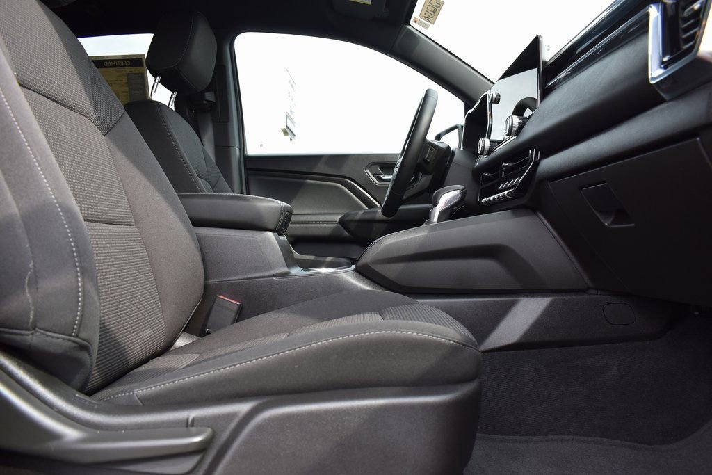 Used 2025 GMC Canyon Elevation image 11