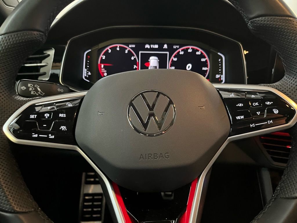 Certified 2025 Volkswagen Jetta GLI Autobahn w/ GLI Black Package FWD image 20