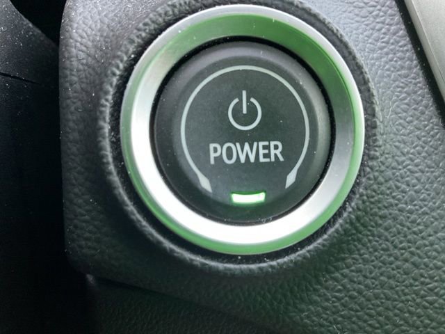 Used 2022 Chevrolet Bolt EUV LT w/ Convenience Package image 19