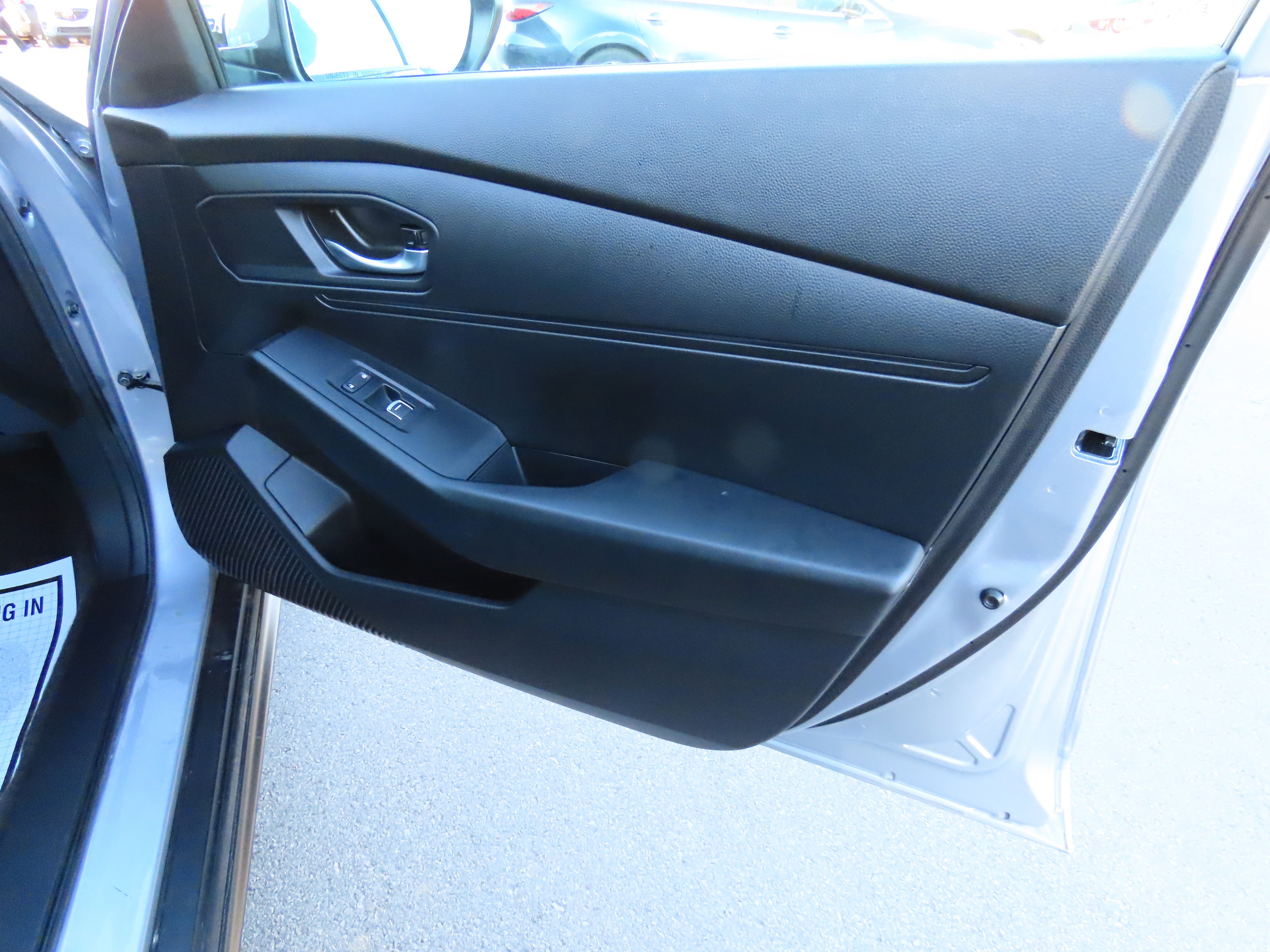 Used 2025 Honda Accord LX image 9