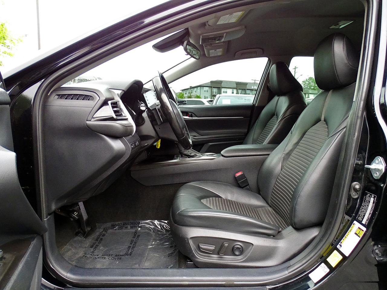 Used 2022 Toyota Camry SE w/ Convenience Package FWD image 19