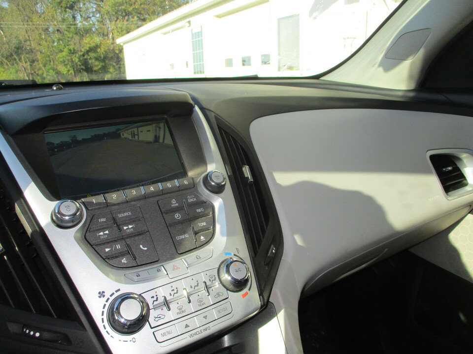 Used 2015 Chevrolet Equinox LT w/ Driver Convenience Package FWD image 36