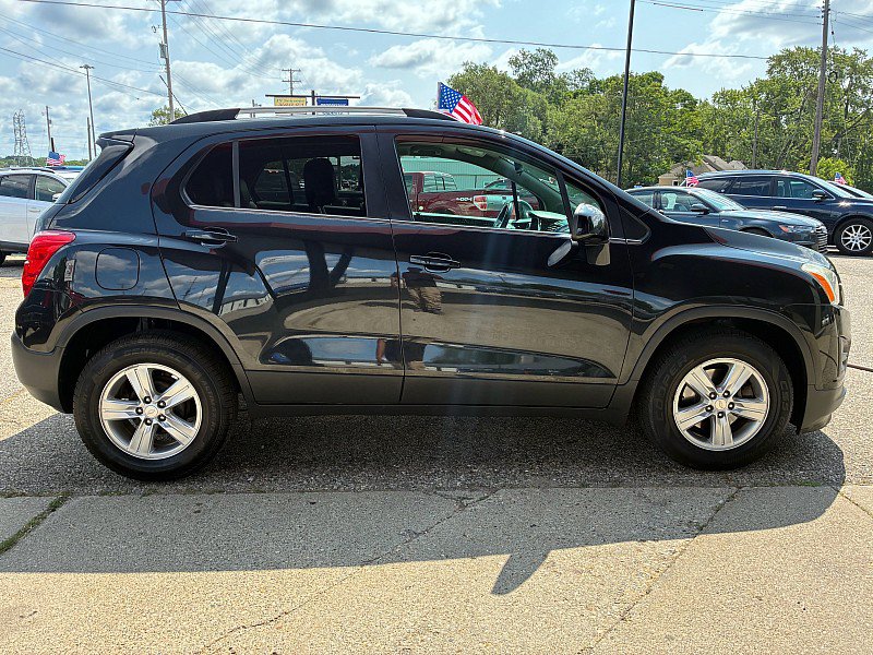 Used 2015 Chevrolet Trax LT w/ LT Plus Package FWD image 6